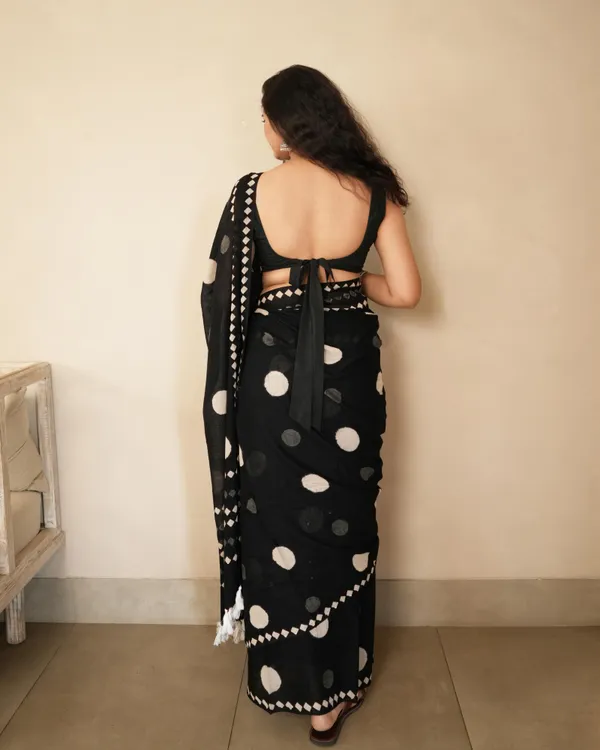 Multicolour_Cotton_Large_Polka_Dot_Print_Moonga_Saree_With_Tassels_For_Women